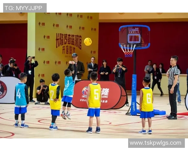 小小篮球姚明的成长故事与梦想追逐之旅