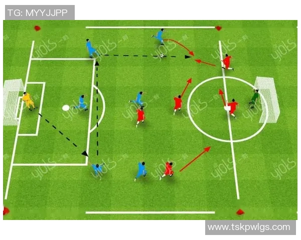 科学足球训练揭秘:提升球员实力的有效方法与技巧分享 科学足球训练揭秘:提升球员实力的有效方法与技巧分享